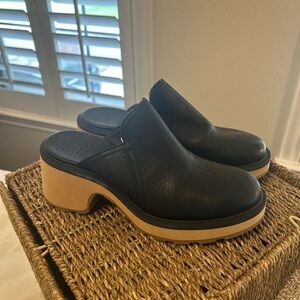 Sorel Black Leather Mules with Tan Sole